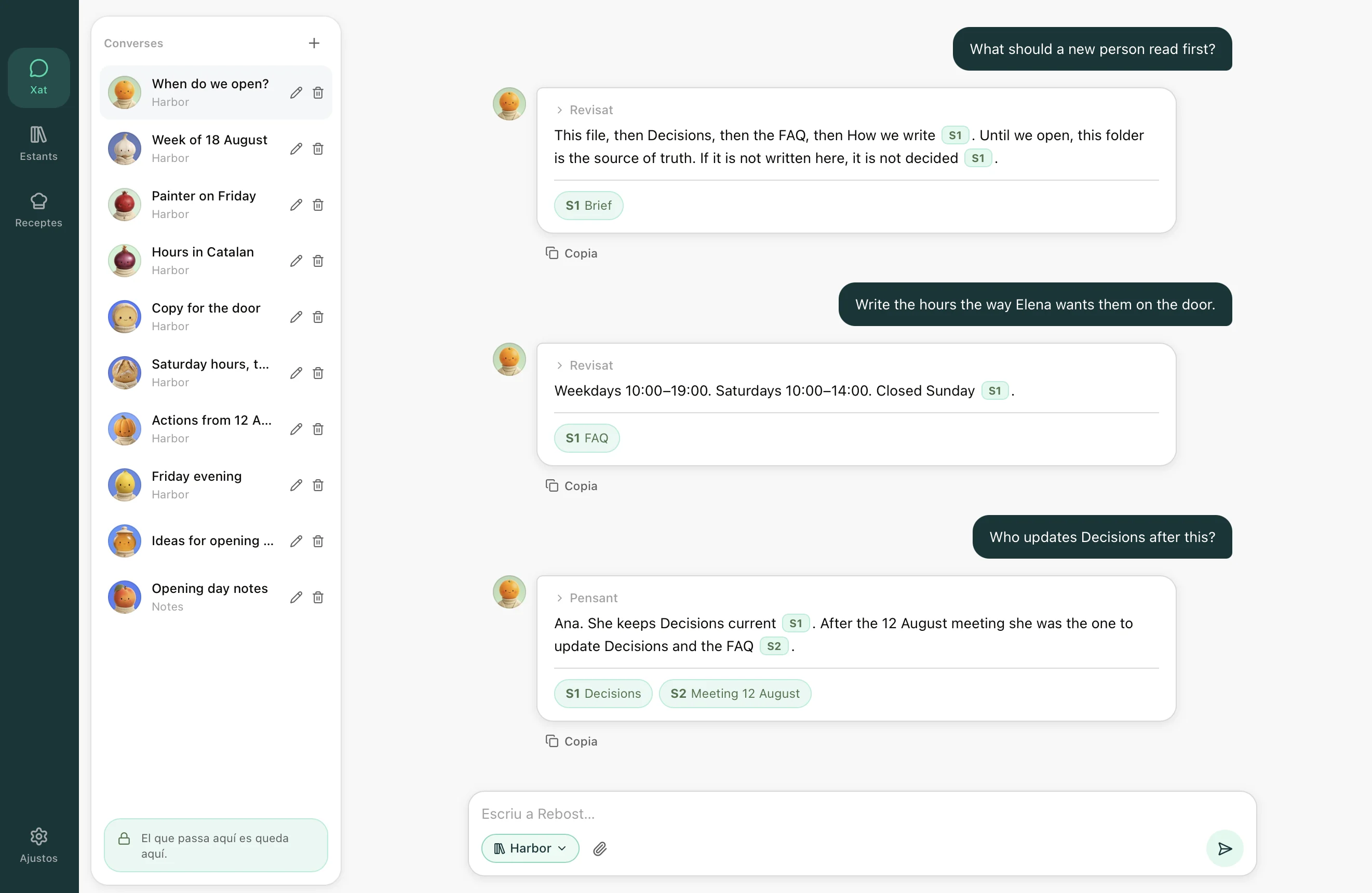 Chat de Rebost: un Estant seleccionat i una resposta amb citacions.